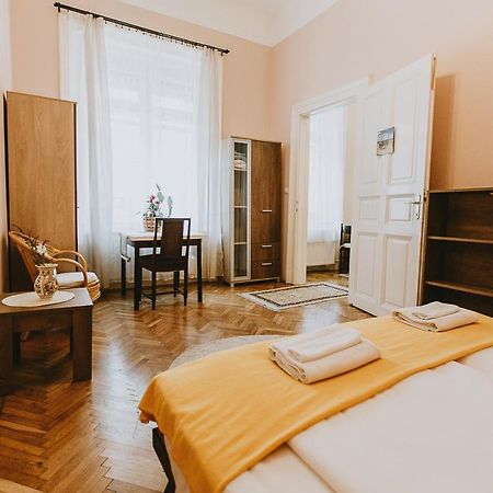 Budapest Folk Apartment 60Sm Spacious And Bright ภายนอก รูปภาพ