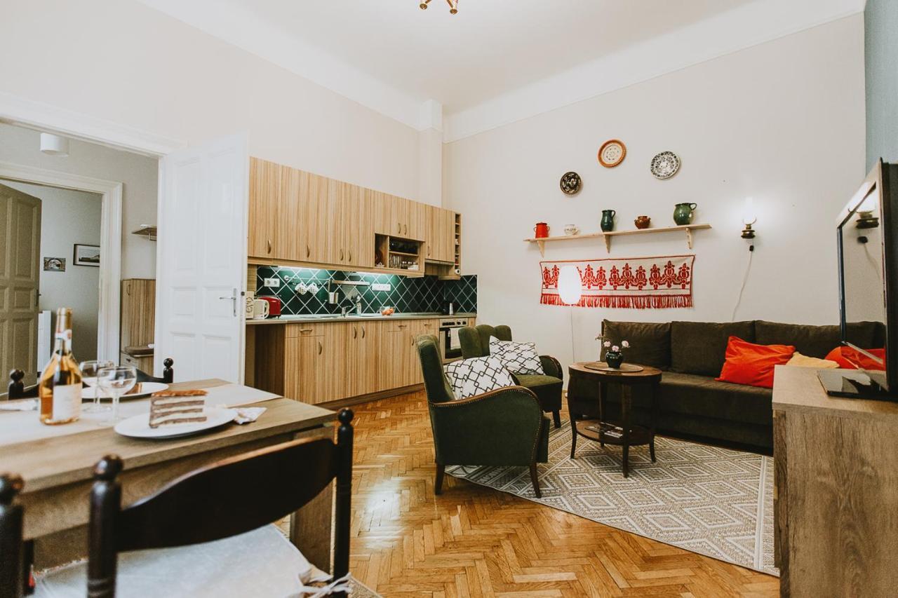 Budapest Folk Apartment 60Sm Spacious And Bright ภายนอก รูปภาพ
