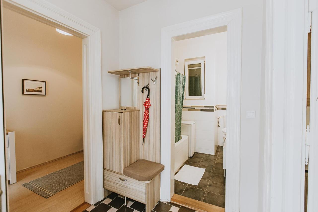 Budapest Folk Apartment 60Sm Spacious And Bright ภายนอก รูปภาพ
