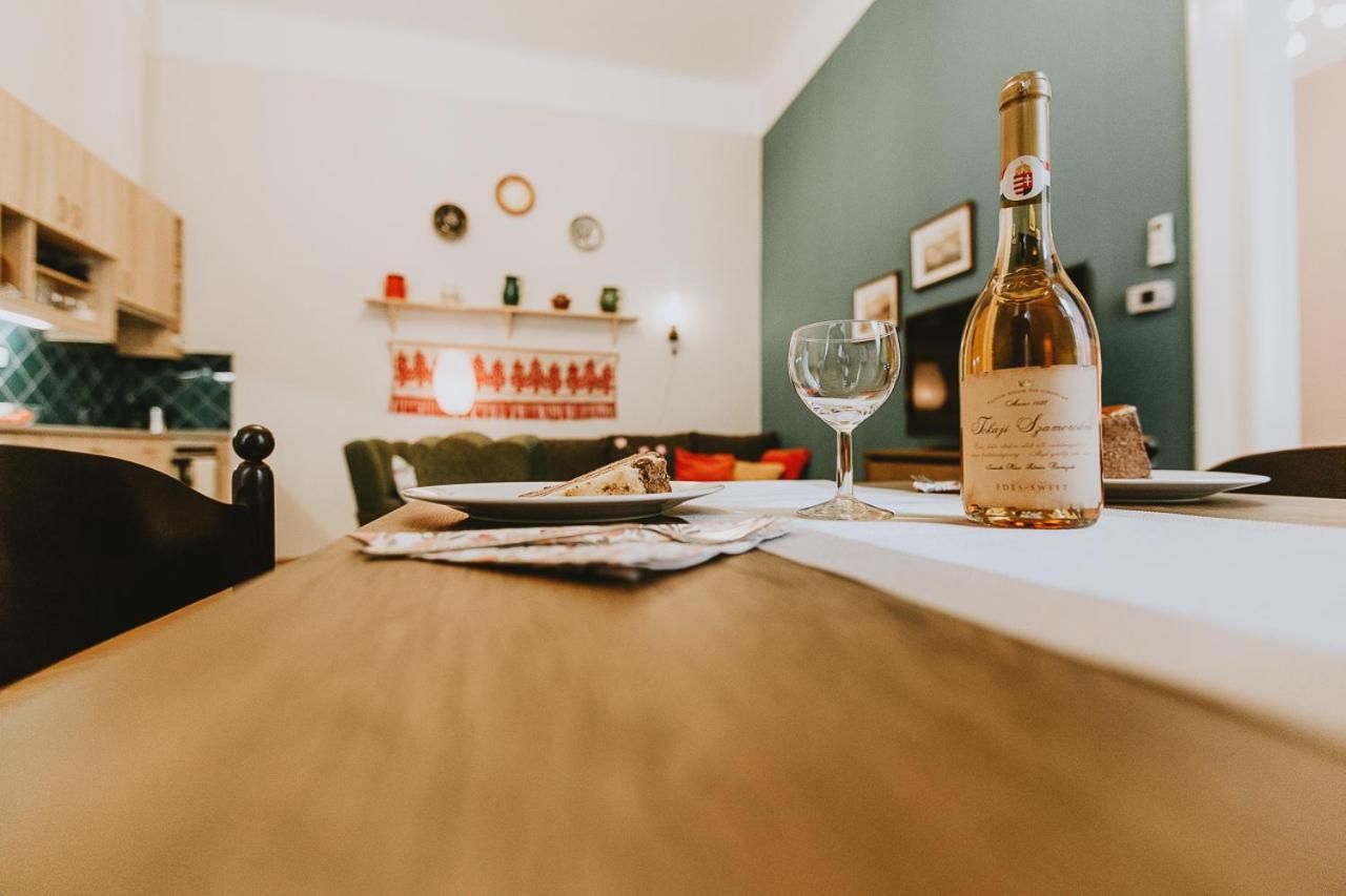 Budapest Folk Apartment 60Sm Spacious And Bright ภายนอก รูปภาพ