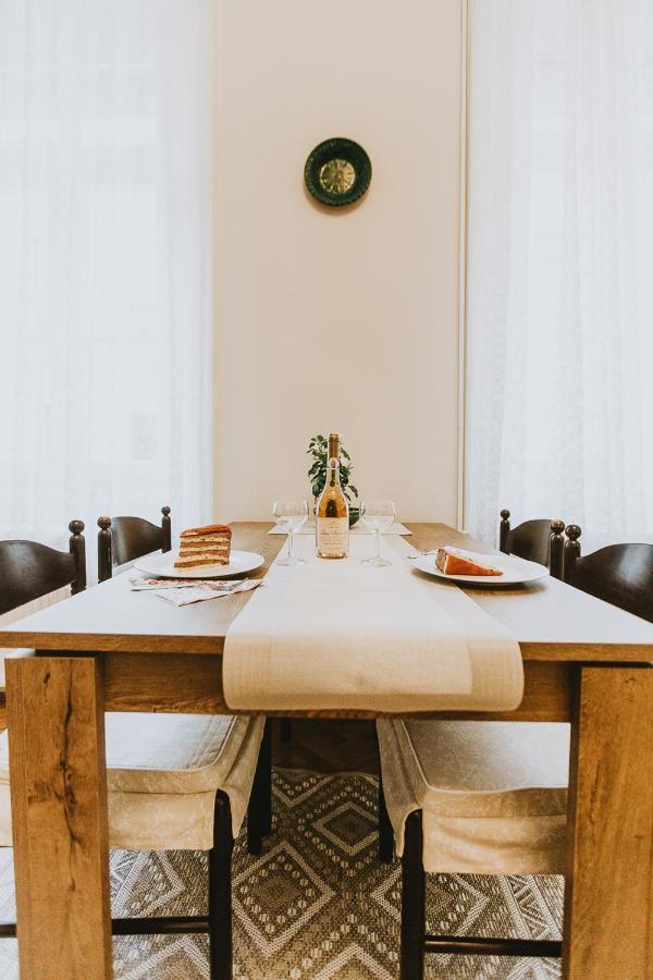 Budapest Folk Apartment 60Sm Spacious And Bright ภายนอก รูปภาพ