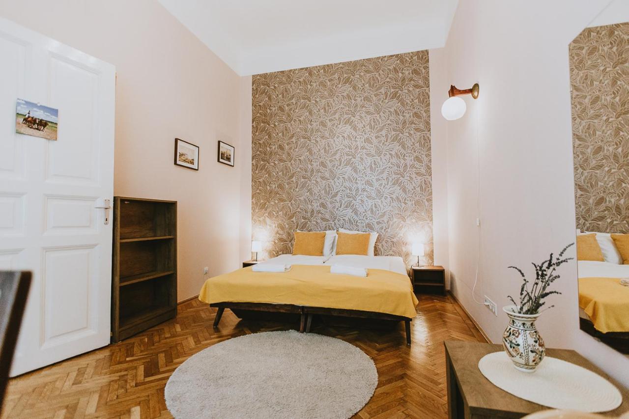 Budapest Folk Apartment 60Sm Spacious And Bright ภายนอก รูปภาพ